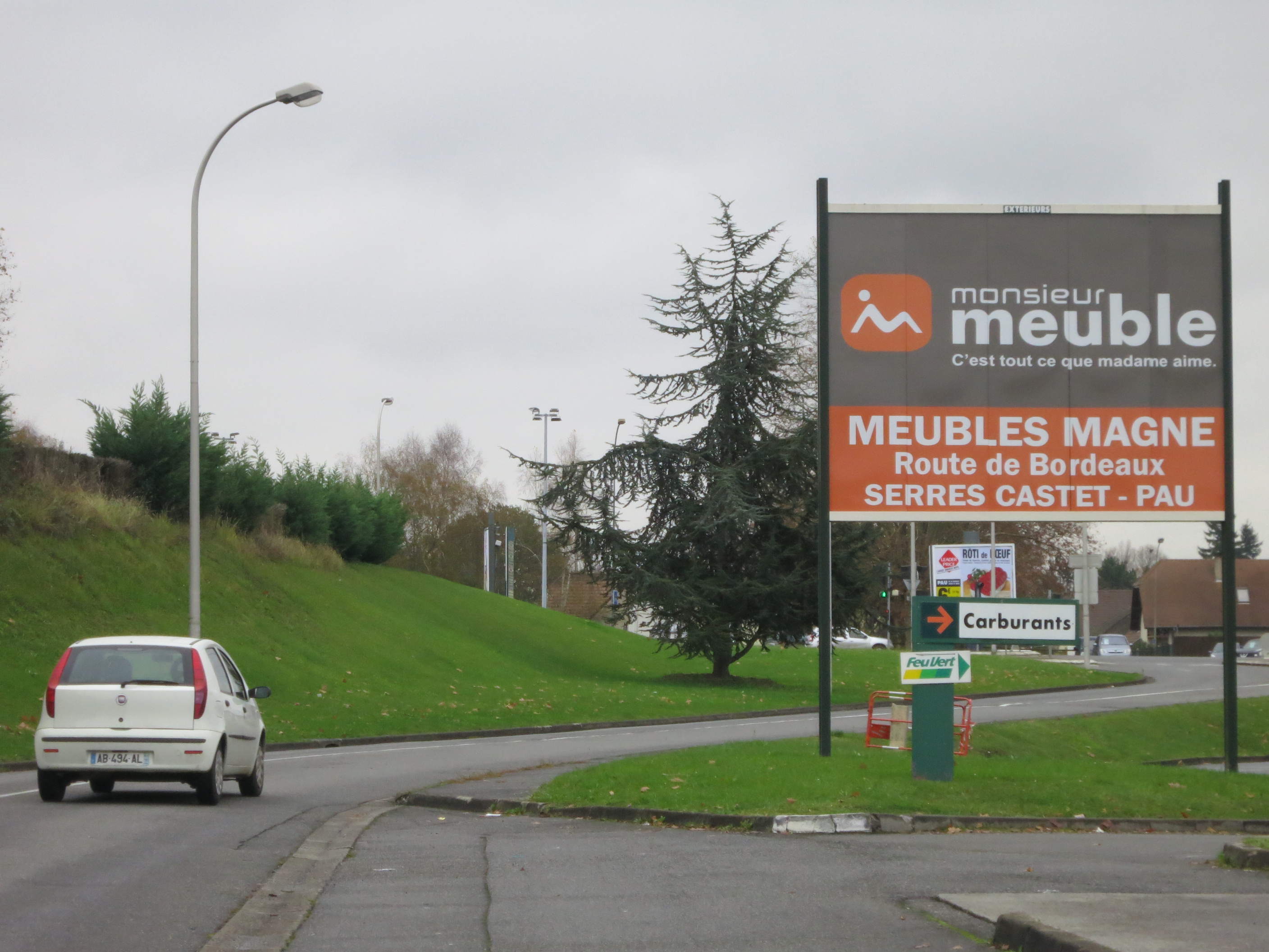 Exemple d'affichage 4x3m réalisé par Exterieurs dans les départements 64, 65 et 31